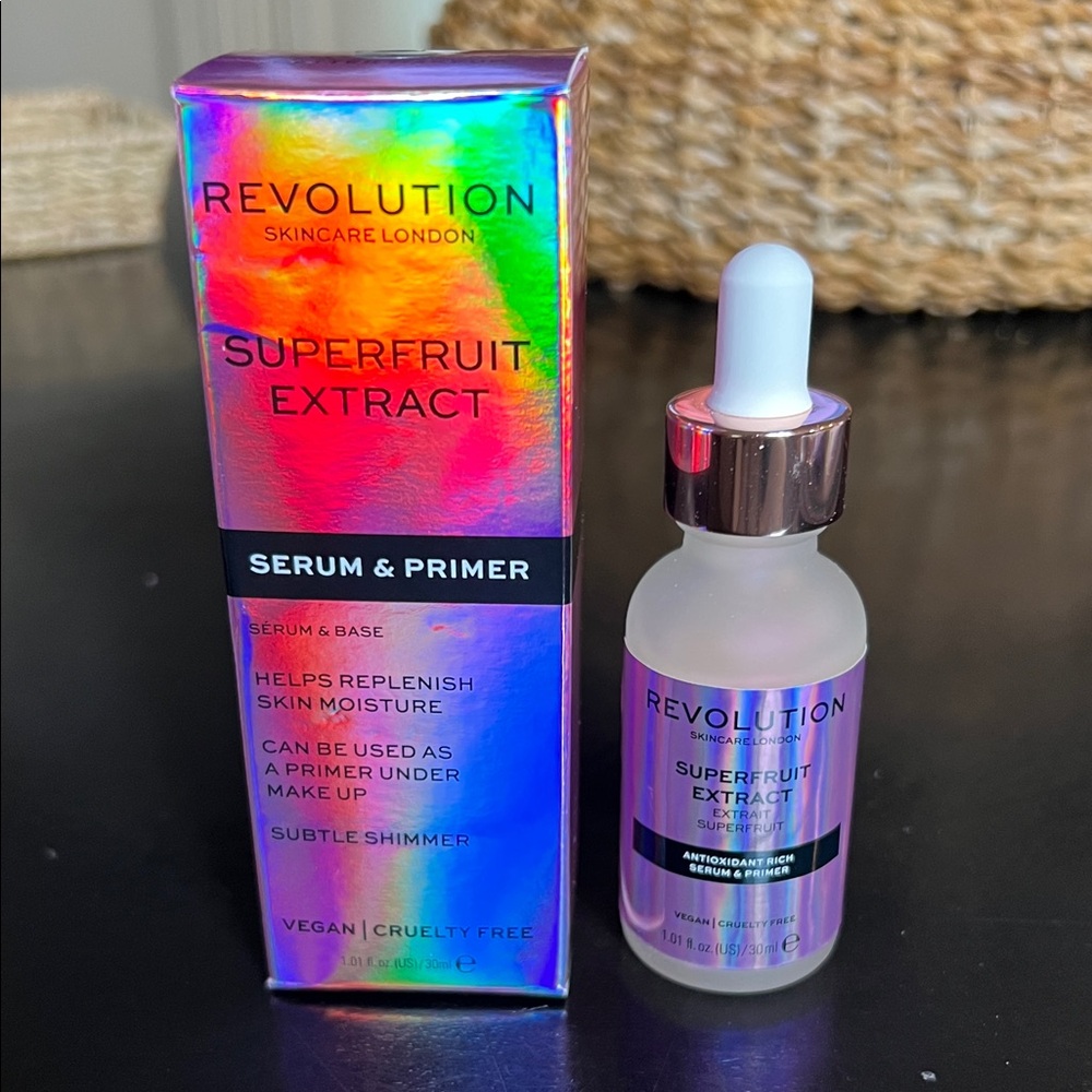 Revolution Superfruit Extract Serum & Primer - Iridescent Purple